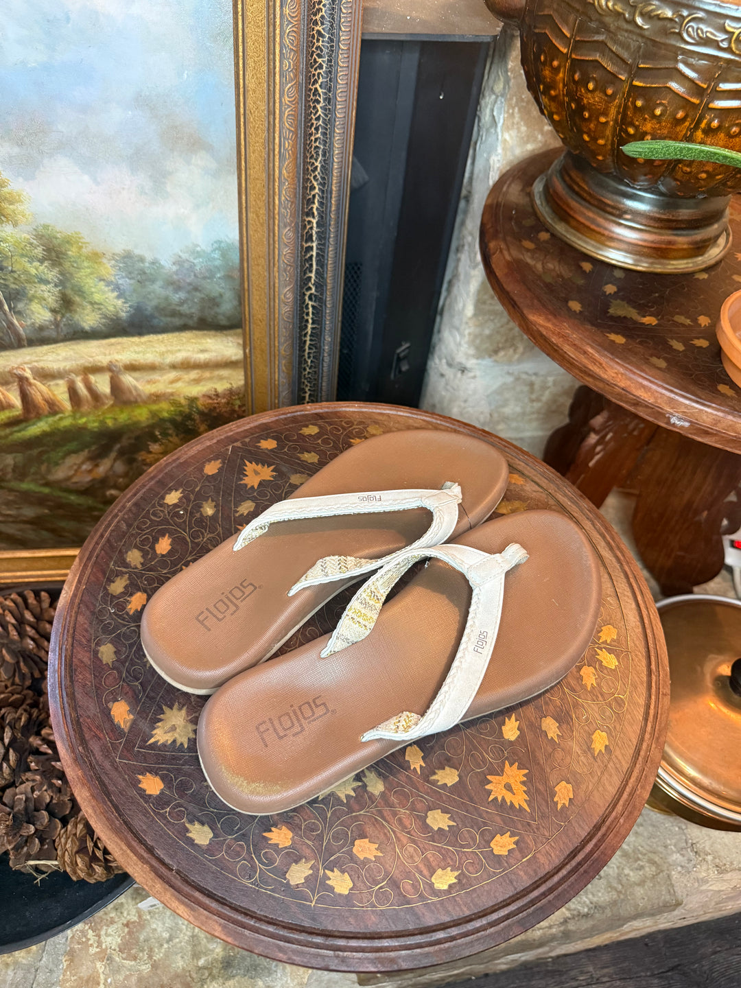 Flojos Sandals