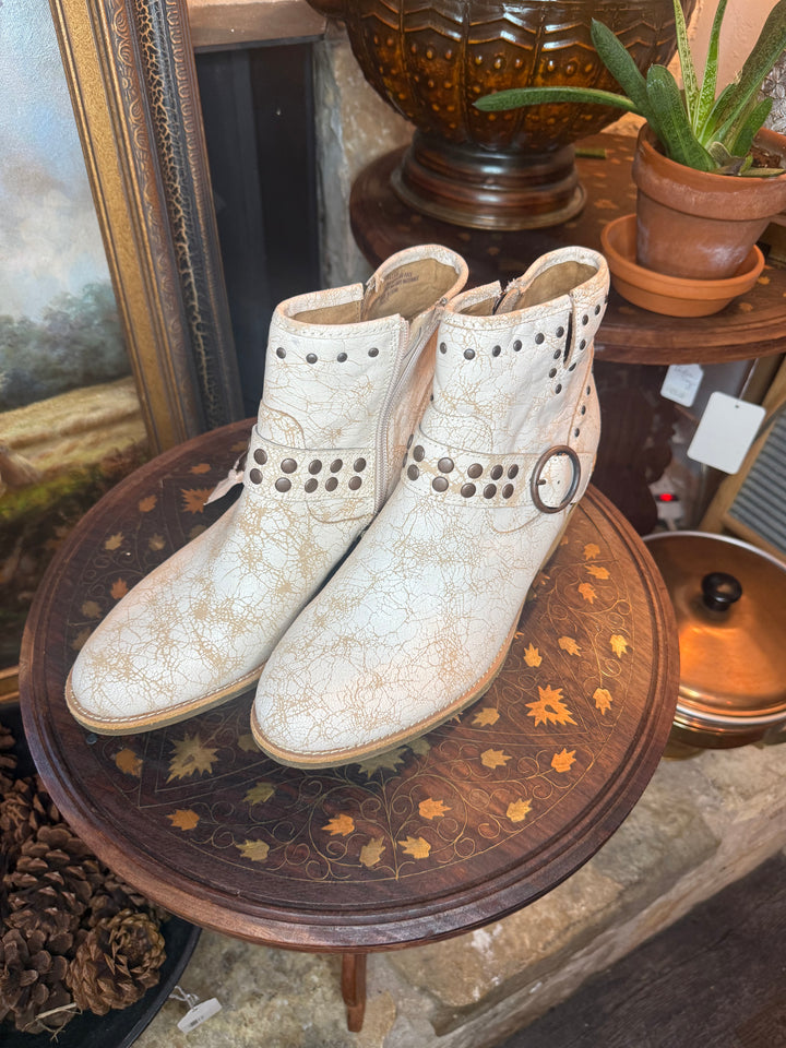 Sofft Crackle Boots