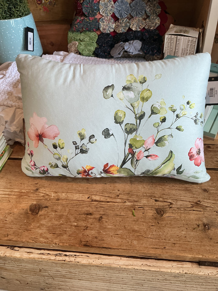 Queen Comforter & Accent Pillow