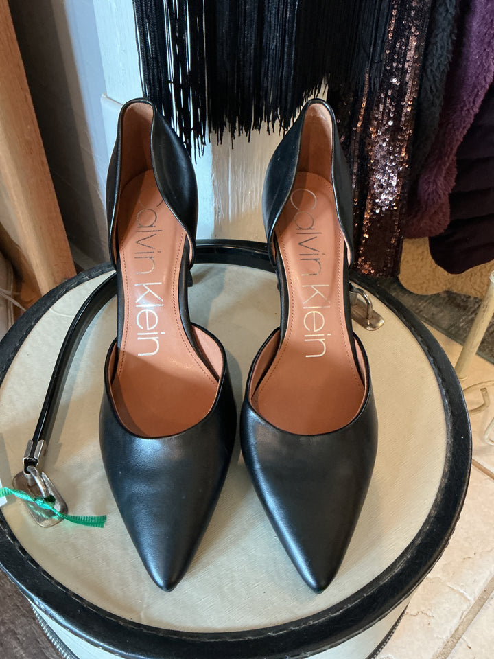 Calvin Klein D’Orsay Pumps