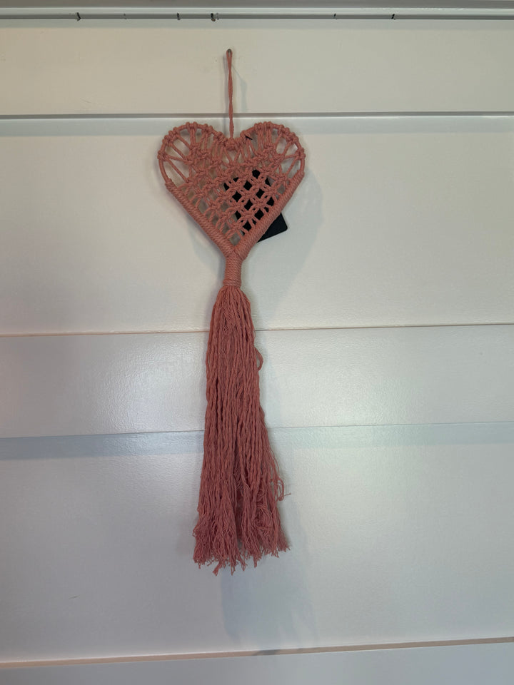 Handmade Pink Macramé Heart Wall Hanging Boho Tassel Décor