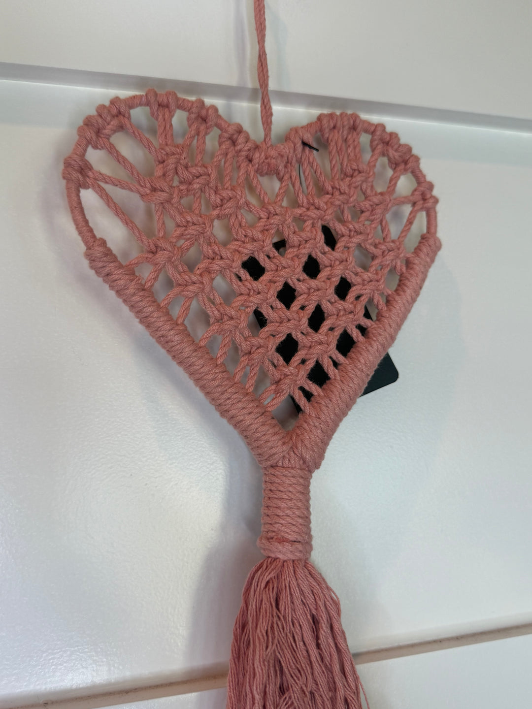 Handmade Pink Macramé Heart Wall Hanging Boho Tassel Décor